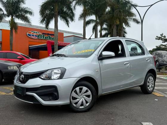 TOYOTA ETIOS 1.3 X 16V FLEX 4P AUTOMÁTICO TOYOTA ETIOS 1.3 X 16V FLEX 4P AUTOMÁTICO